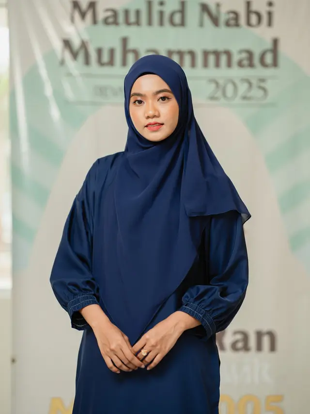 Abaya polos untuk pengajian Maulid Nabi (Foto: AI)