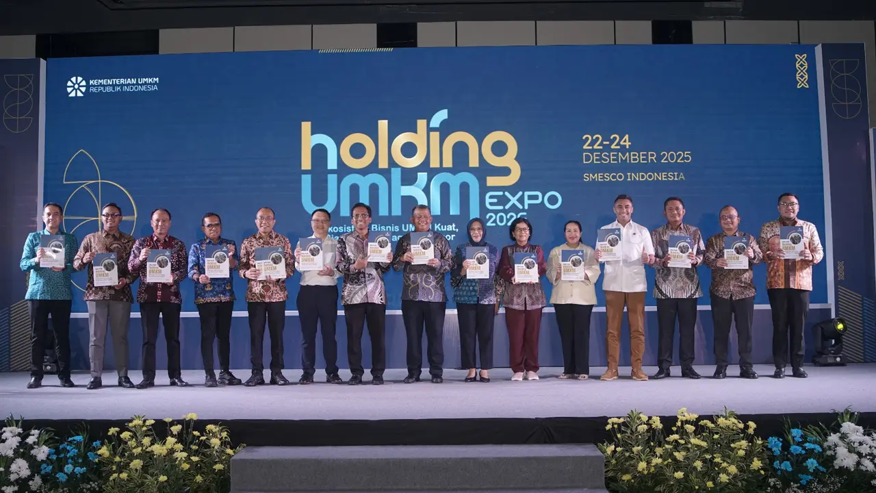 Wakil Menteri Usaha Mikro, Kecil, dan Menengah (UMKM) Helvi Moraza saat buka Holding UMKM Expo 2025 di SMESCO Indonesia, Jakarta. (Istimewa)