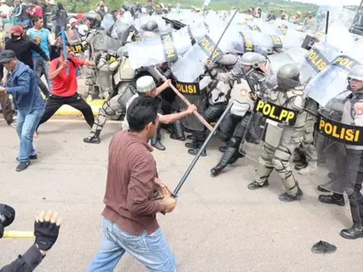 Kronologi Versi Polisi