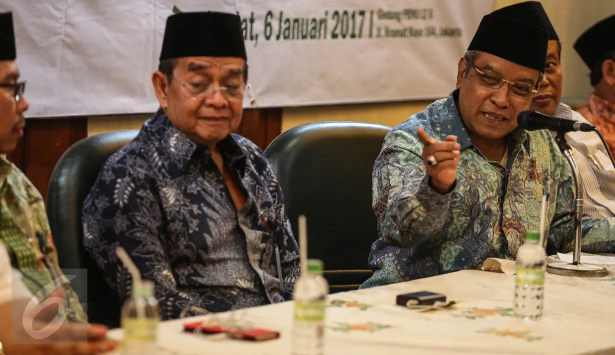 Ketua Umum Pengurus Besar Nahdlatul Ulama (PBNU) Said Aqil Siraj memberikan sambutan sebelum Penandatanganan Nota Kesepahaman (MoU) antara PBNU dan PT. Wijaya Karya (Wika) di Gedung PBNU, Jakarta, Jumat (6/1). (Liputan6.com/Faizal Fanani)