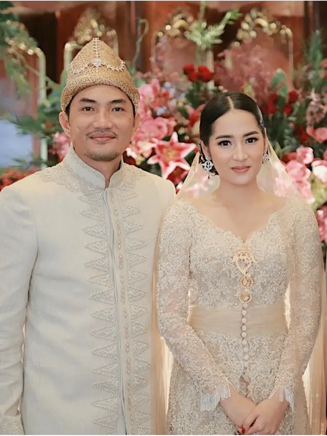 6 Momen Manis Nikahan Niken Anjani, Cantik Pakai Busana Adat Palembang