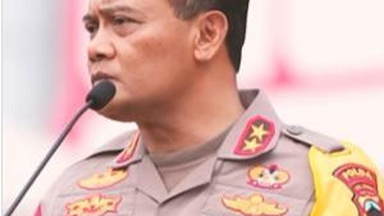 Suara satu komando antara personel TNI-Polri ini diserukan dan dipimpin oleh Kepala Kepolisian Daerah (Kapolda) Jawa Tengah Irjen Polisi Ahmad Luthfi.<br>