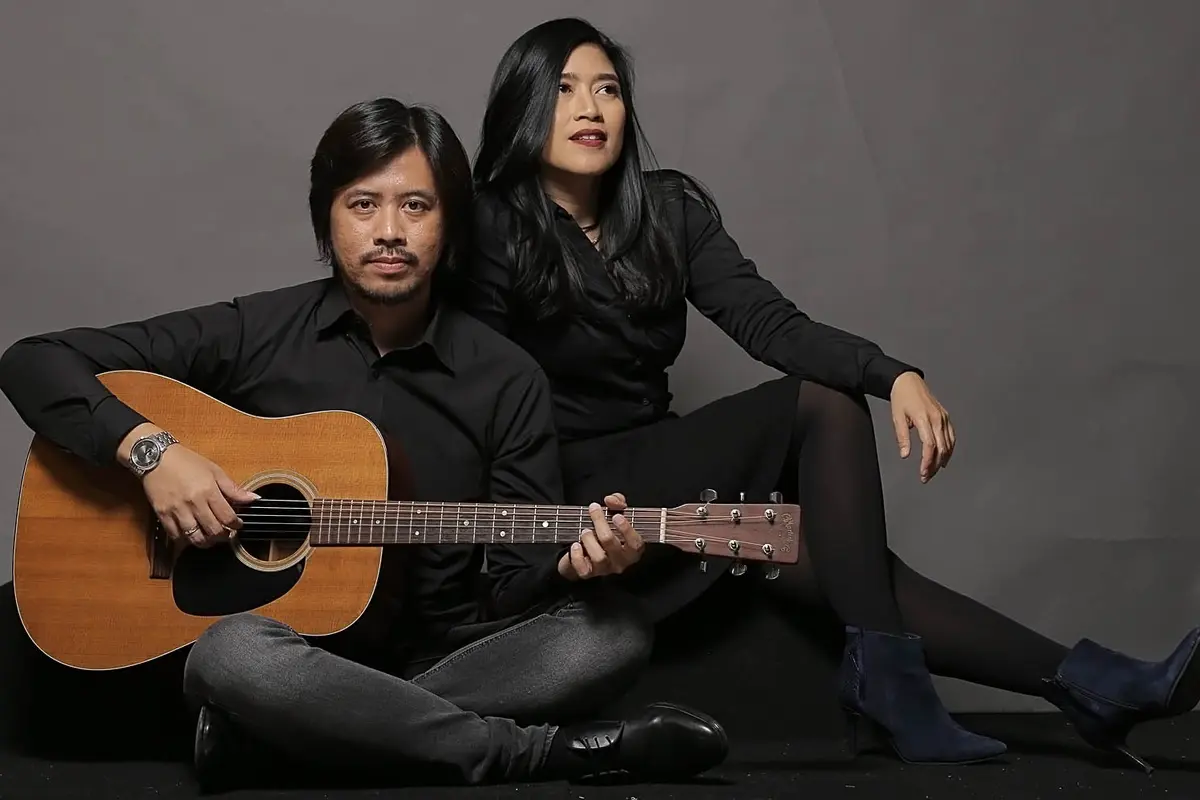 [Bintang] Gaet Suami, Mantan Vokalis Utopia Rilis Single Karena Kamu