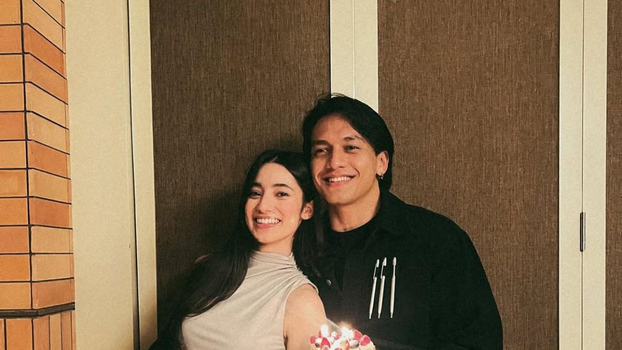 9 Potret Perayaan Ulang Tahun Jefri Nichol ke-26, Pamer Momen Mesra dengan Ameera Khan
