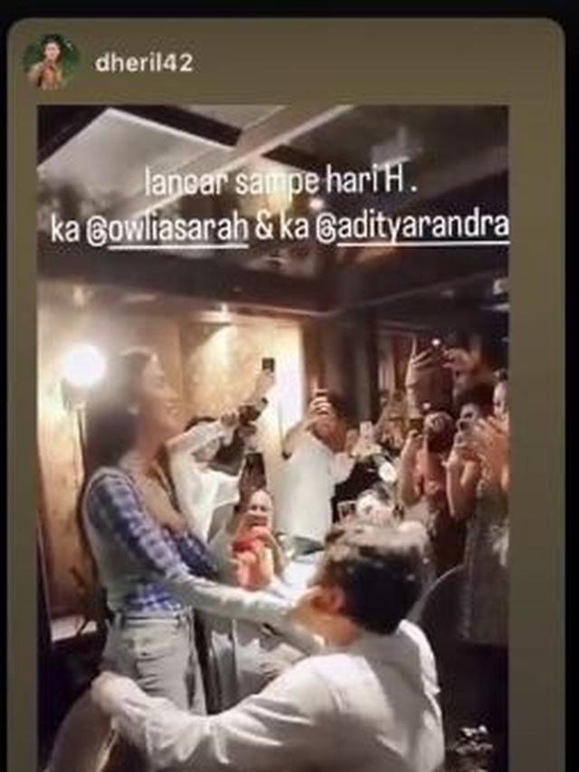 6 Momen Aulia Sarah Pemeran Badarawuhi 'KKN di Desa Penari' Dilamar Kekasih, Romantis