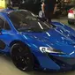 McLaren P1 GTR ini dibeli Hamilton sebagai hadiah untuk prestasi yang diraihnya musim ini.