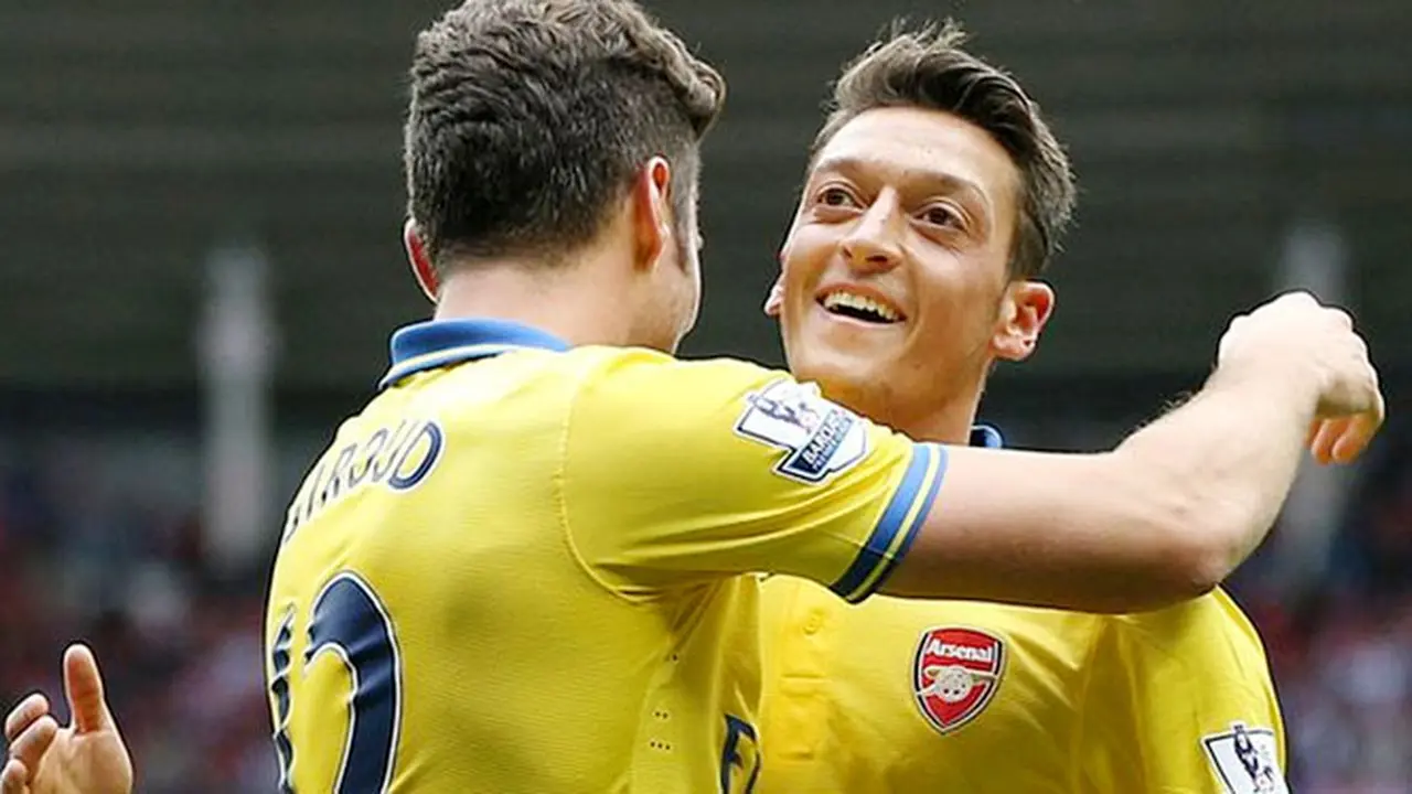 giroud-ozil-131130c.jpg