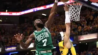 Jaylen Brown saat Celtics melawan Pacers di final Wilayah Timur NBA (AFP)