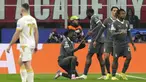 Pemain AC Milan merayakan gol yang dicetak oleh Rafael Leao ke gawang Red Star Belgrade pada laga Liga Champions 2024/2025 di San Siro, Milan, Italia, Kamis (12/12/2024) WIB. (AP Photo/Antonio Calanni)