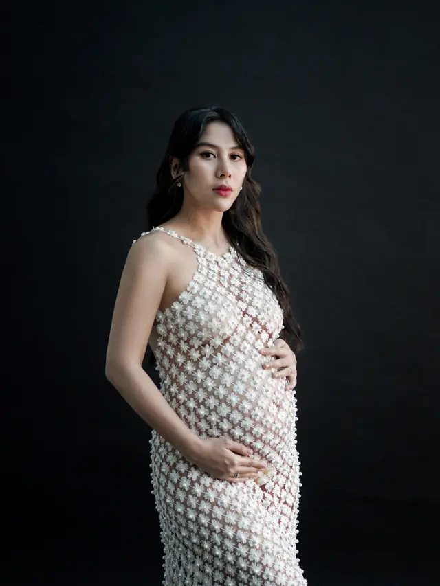 Adinda Thomas foto maternity (instagram.com/adindathomas)