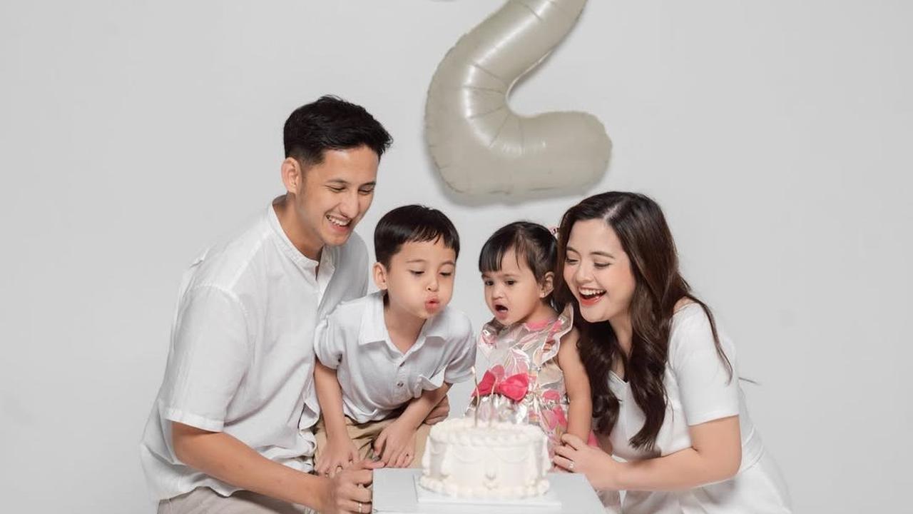 Pemotretan keluarga tasya kamila