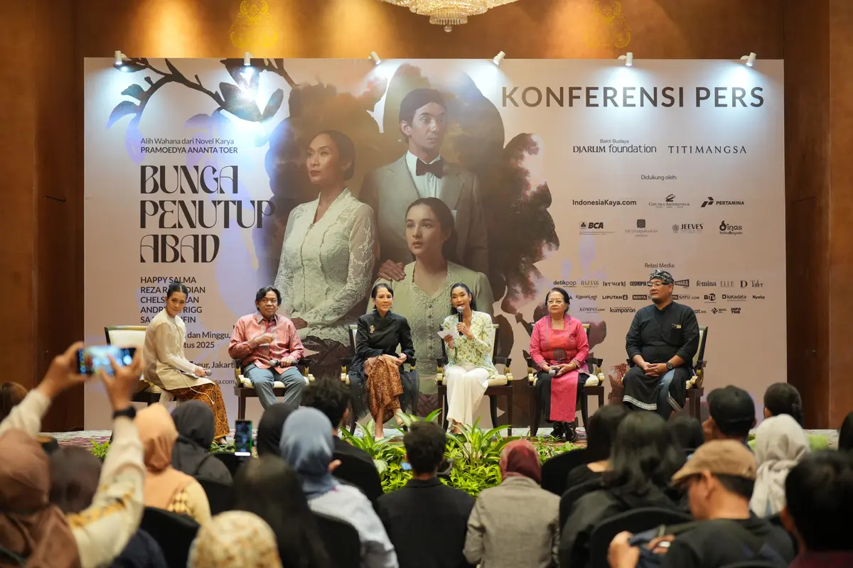 Bunga Penutup Abad : Merayakan Seabad Pramoedya Ananta Toer Lewat Panggung Teater [Dok/Image Dynamics]