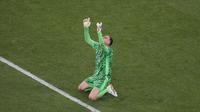 Kiper PSG Gianluigi Donnarumma bereaksi usai final Champions League kontra Inter Milan di Allianz Arena, Munich, Jerman, Sabtu, 31 Mei 2025. (AP Photo/Michael Probst)