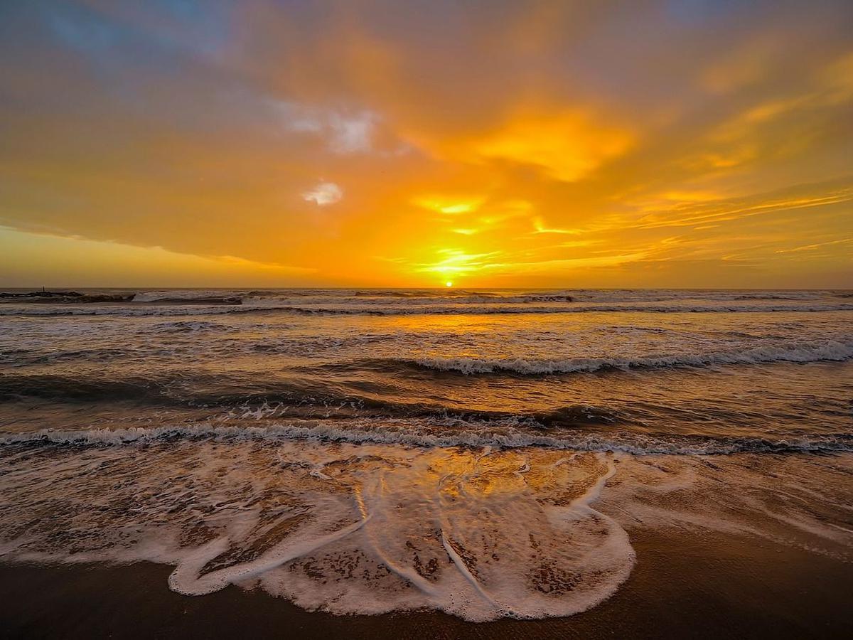 2. Pantai Alam Indah