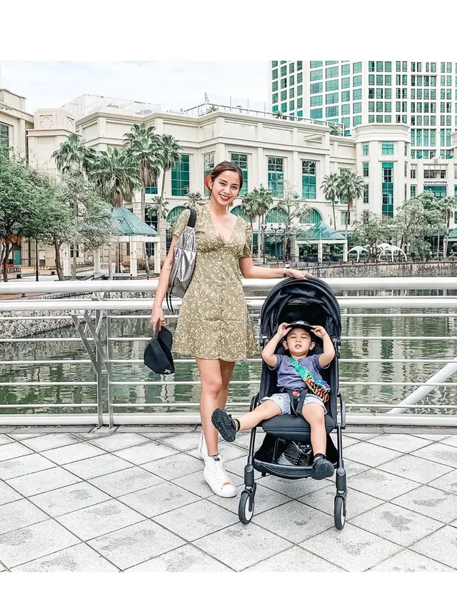 Jadi Single Mom, Ini 6 Momen Kirana Larasati bersama Buah Hati