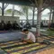 Doa Warga Menggema di Hari Terakhir Pencarian Jurnalis dan Kru Kapal