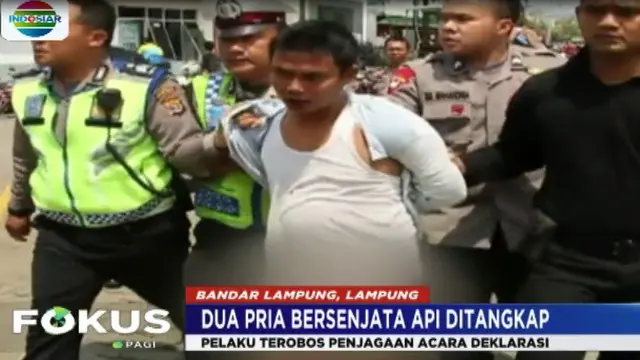 Beraksi di Tengah Deklarasi Ganti Presiden, 2 Pria Bersenpi Ditangkap