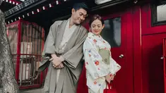Pasangan selebriti ini membagikan momen saat liburan ke Jepang di Instagram masing-masing. Selain mengunjungi berbagai wisata dan menjajal kuliner, Ifan Seventeen dan Citra Monica tak melewatkan untuk mencoba memakai baju tradisional Jepang. (Liputan6.com/IG/@ifanseventeen)