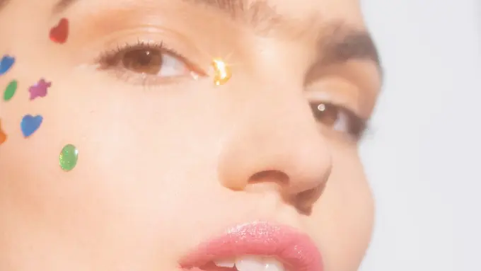 Ilustrasi acne patch