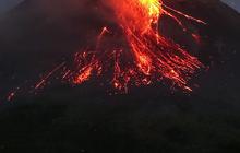 Gunung Merapi Alami 71 Gempa Guguran, Ini Pemicunya
