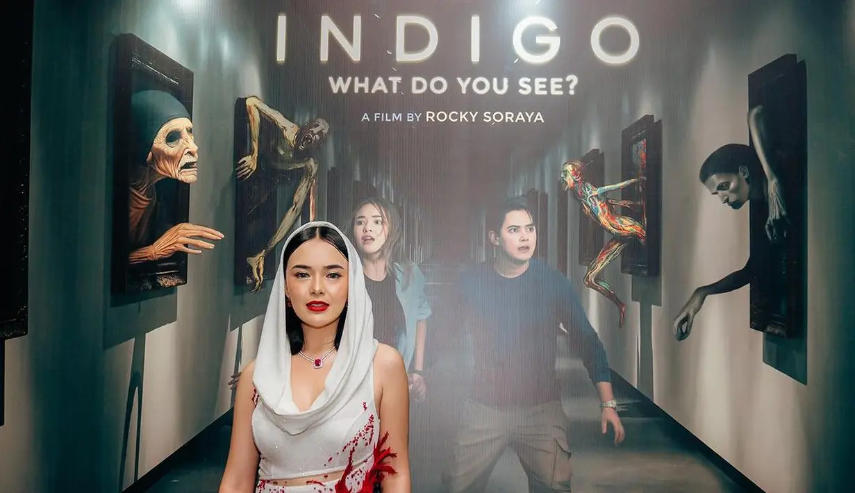 Gaun berwarna putih pilihan Amanda membuat kulit cerahnya semakin bersinar. Netizen pun berbondong-bondong memujinya bak boneka hingga manekin hidup. “Auranya bersinar, Manda kayak boneka manekin hidup,” komentar salah satu netizen. [IG: @bellyiverzon/@opick_hairstylist]