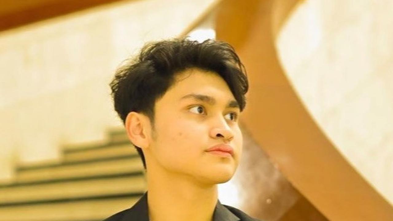 Gavin memiliki nama lengkap Misbareta Fathir Gavin Daffa. Ia merupakan anak sulung dari Arie Untung dan Fenita Arie.