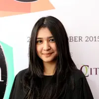 Sungguh sayang, pernikahan Samuel Rizal dan Stevianne Agnecya kini tengah dikabarkan retak, namun rumornya rumah tangga Samuel Rizal retak gara-gara orang ketiga yang tak lain adalah Mikha Tambayong. (Andy Masela/Bintang.com)