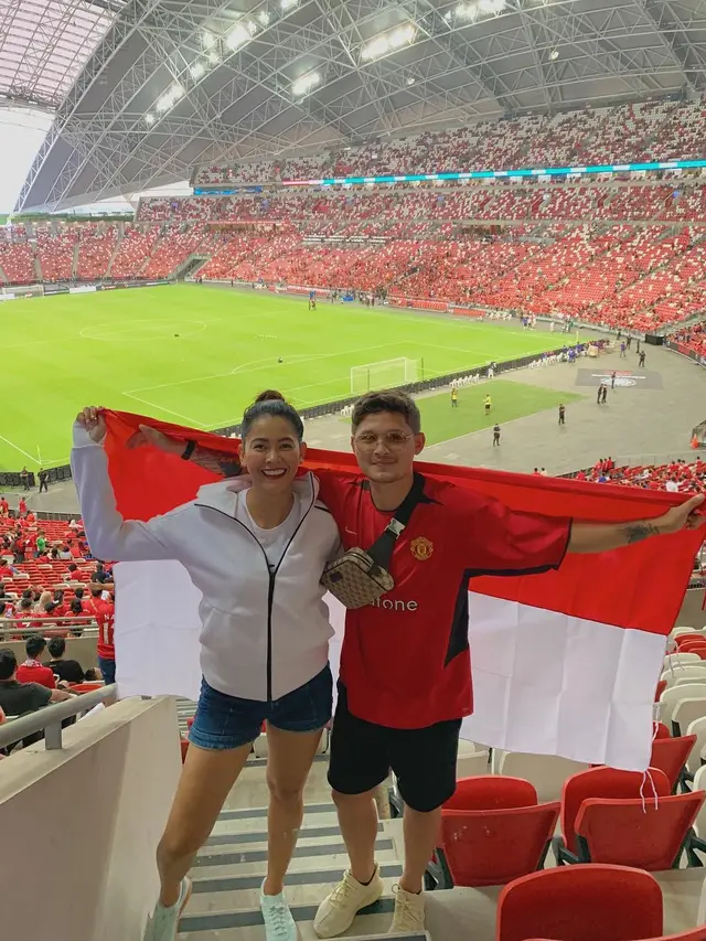 Bunga Jelitha dan Syamsir Alam. (Foto: Instagram @bungajelitha66)