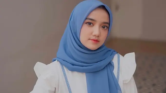 Klarifikasi Wirda Mansur soal kuliah di Oxford