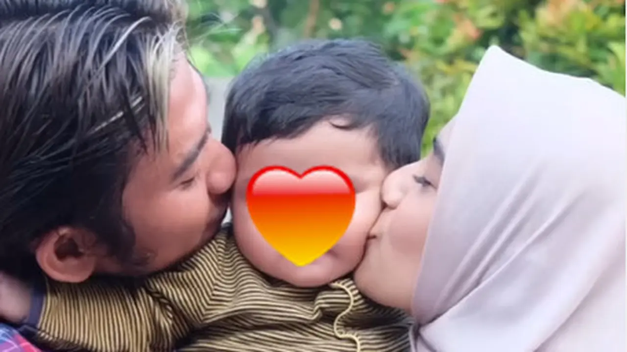 Gugat Cerai, Ini 6 Potret Keluarga Kecil Rizki DA dan Nadya Mustika Rahayu