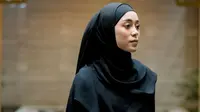 Gaya hijab Lesti Kejora. (Dok. Instagram/@lestykejora)