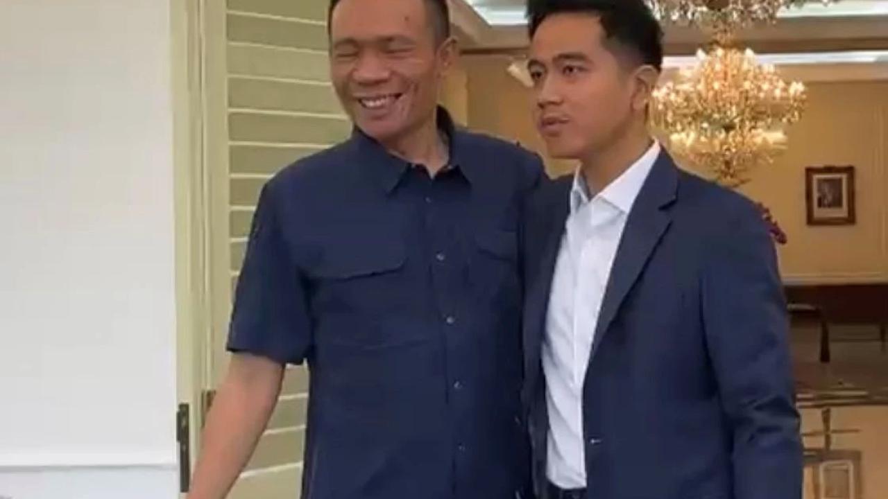 Rismon Sowan ke Gibran di Istana Wapres Jakarta