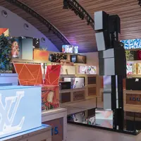 Louis Vuitton merayakan ulang tahun 2 abad dengan pameran keliling untuk pertama kalinya lewat 200 Trunks 200 Visionaries