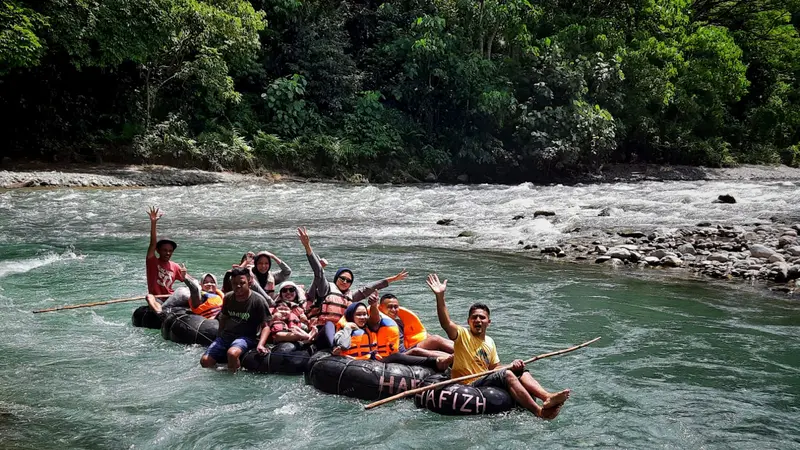 Rafting di Bukit Lawang