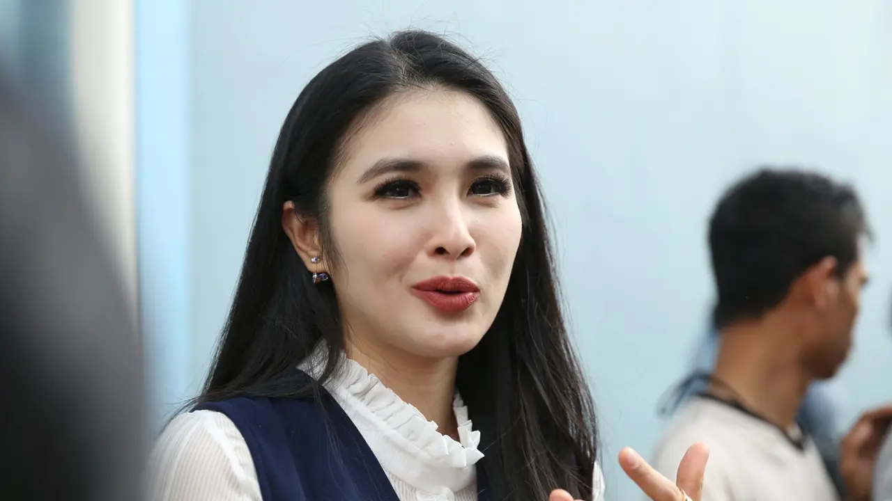 [Fimela] Sandra Dewi