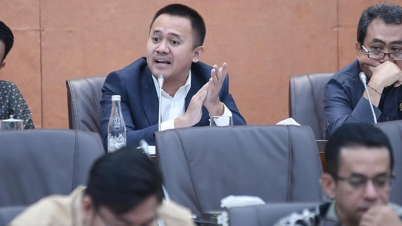 VIDEO: Mufti PDIP Semprot Menteri Budi Arie Singgung Judol dan Pinjol "Saya Tanya Bapak!"