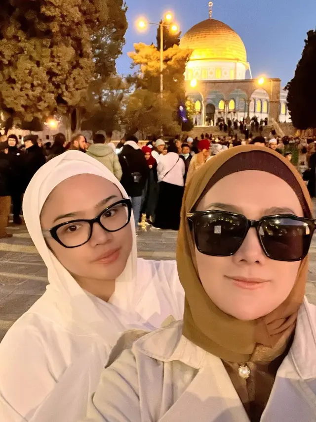 6 Potret Mulan Jameela dan Keluarga di Palestina, Kunjungi Masjid Al Aqsa