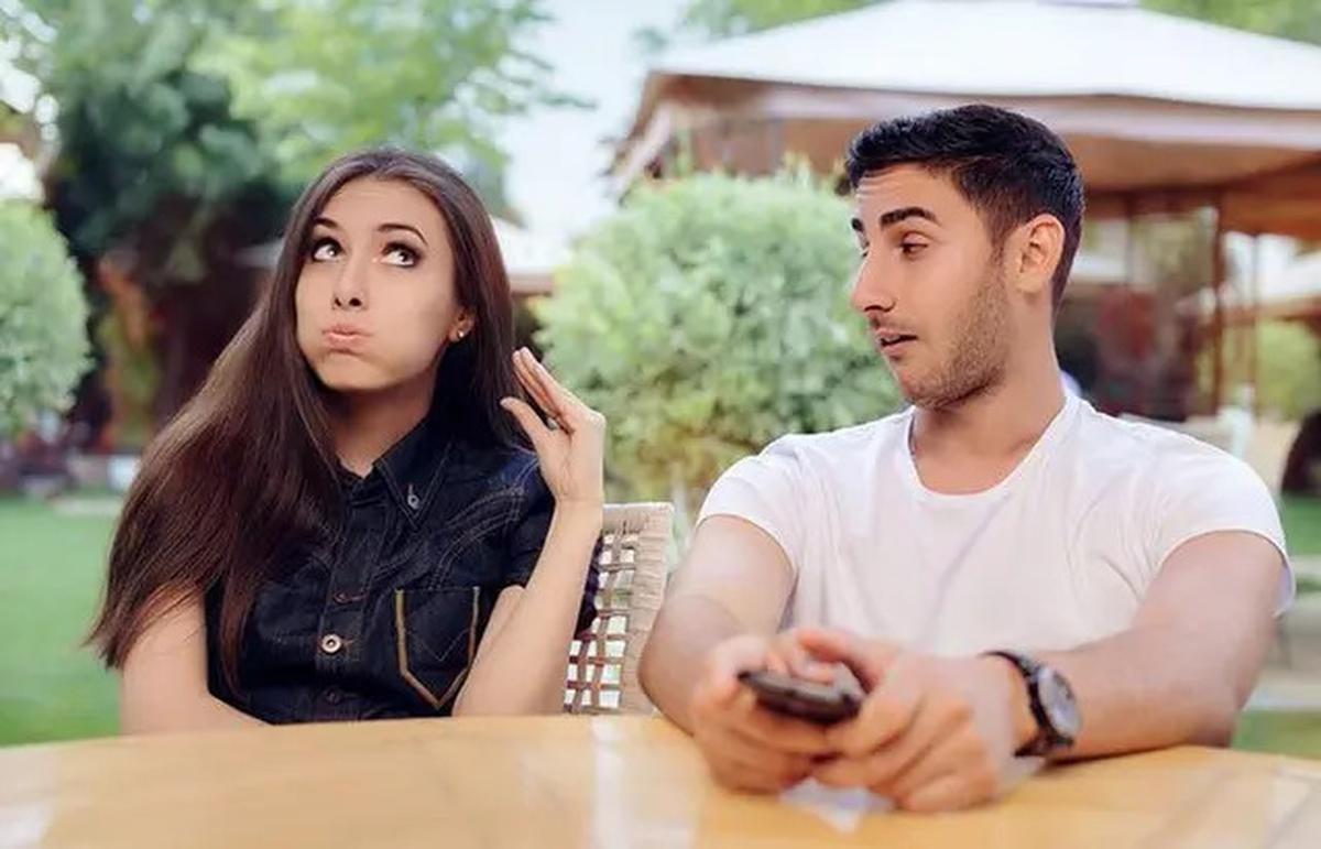 Tanda Orang Introvert dengan Kecerdasan Sosial yang Tinggi