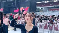 Elma Dae Totalitas Fangirling Jennie Blackpink di Konser Born Pink World Tour Jakarta