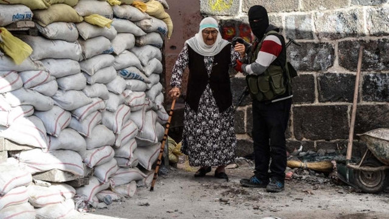 Kisah heroik militan perempuan Kurdi jaga keamanan Turki