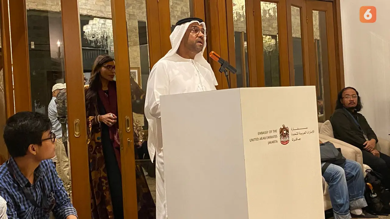 Duta Besar UEA untuk Indonesia Abdulla Salem Al Dhaheri pada Jumat (5/12/2025) di Jakarta, menyatakan kesediaannya membantu penanganan bencana banjir di Sumatera, apabila Indonesia memutuskan untuk membuka pintu bagi bantuan internasional.