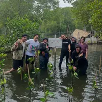 Nadine Chandrawinata sebagai salah satu tokoh perempuan yang peduli dengan lingkungan./coipyright instagram/Nadine Chandrawinata&nbsp;