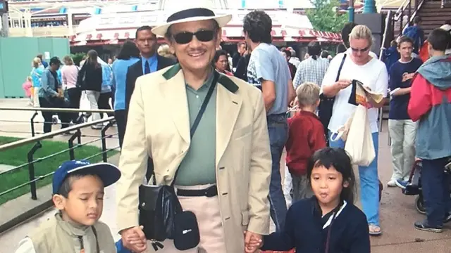Potret Farrah Azizah Bareng Sang Kakek BJ Habibie (sumber: instagram/@farrahhab)
