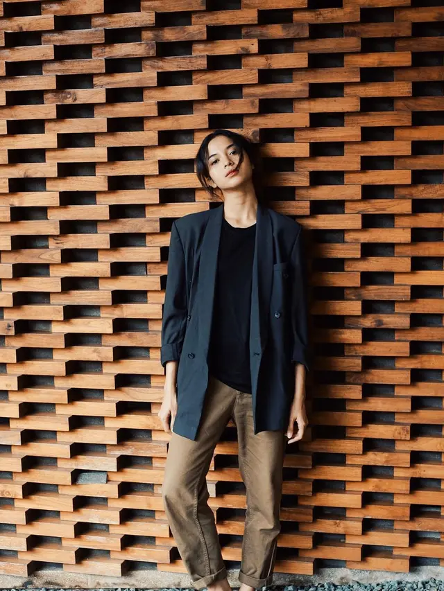 10 Gaya Fashion Putri Marino yang Effortless Namun Memikat