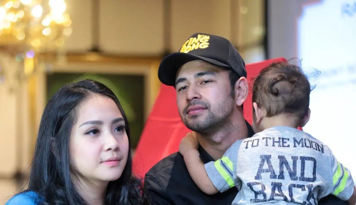 Rafathar Malik Ahmad anak pasangan Raffi dan Gigi, dikenal memiliki banyak penggemar. Tingkah lucu anaknya itu nantinya bisa menjadi kenangan saat dirinya sudah besar. (Adrian Putra/Bintang.com)