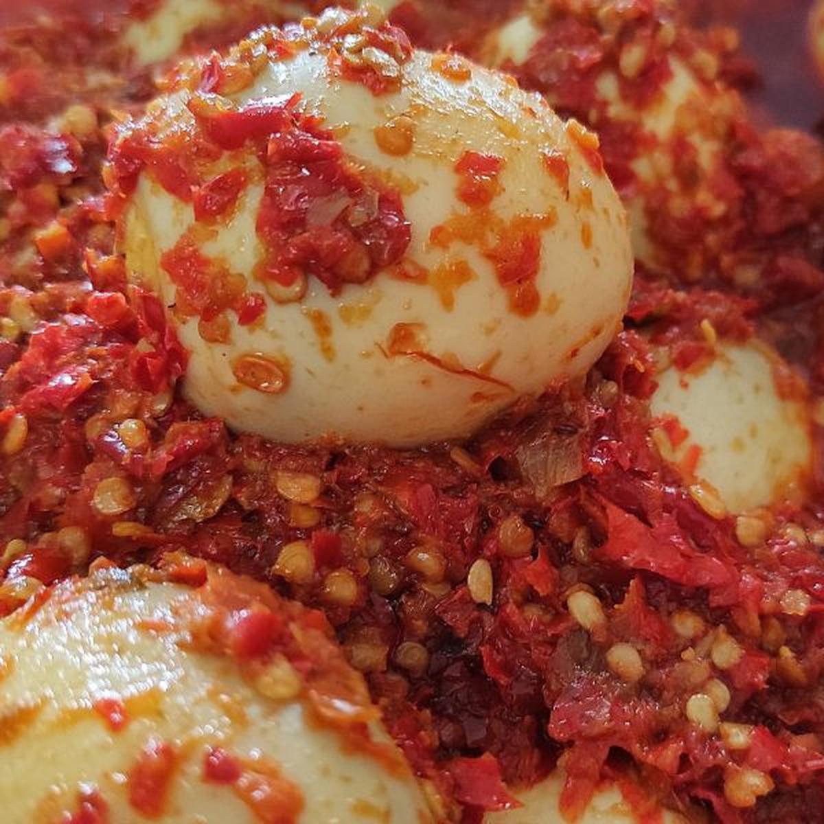 Telur Balado Pedas Manis, Sensasi Rasa yang Menggoda Selera!
