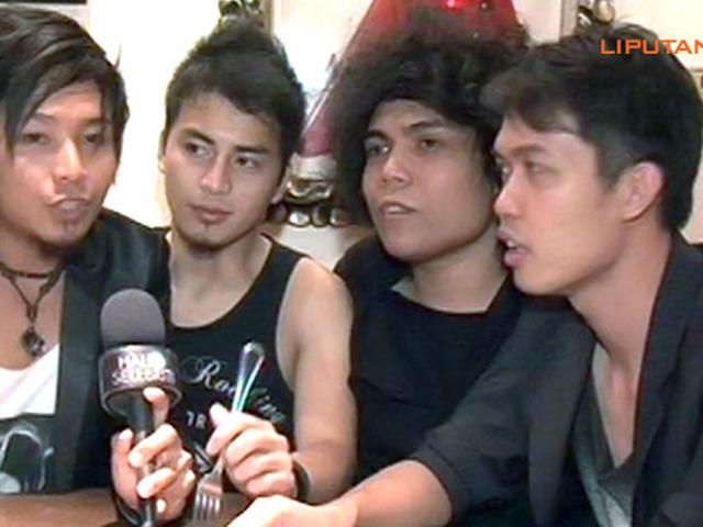 Luncurkan Album Trilogy Zivilia Jagokan Aishiteru 3 Showbiz Liputan6 Com Zivilia · album · 2013 · 8 songs. luncurkan album trilogy zivilia