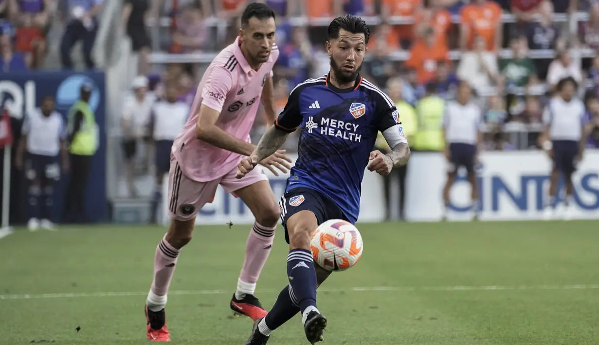 Adu penalti digelar setelah kedua tim bermain imbang 3-3 dalam waktu normal dan babak extra time. (AP Photo/Joshua A. Bickel)
