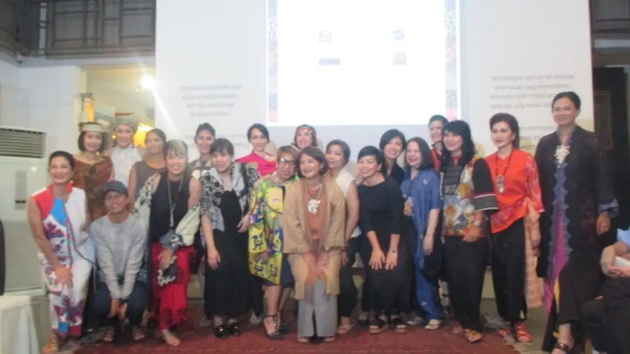 Bersaing Secara Sehat, NES Ajak 10 Designer dalam Kampanye Baduy