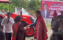 Politikus PDIP Bane Bagi-Bagi Traktor ke Petani: Agar Lebih Produktif dan Sejahtera